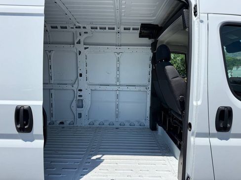 Used 2023 RAM ProMaster 3500 FWD image 23