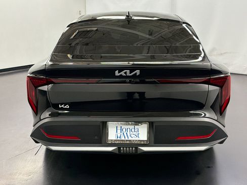 Used 2025 Kia K4 LXS image 10
