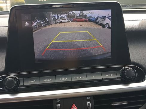 Used 2023 Kia Forte LXS w/ LXS Technology Package image 18