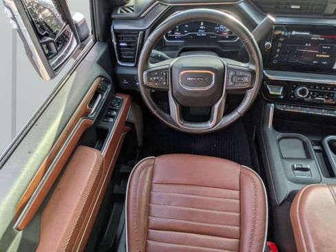 Used 2024 GMC Sierra 3500 Denali Ultimate image 16