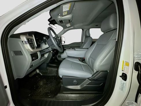 New 2026 Ford F450 XL w/ XL Chrome Package image 15