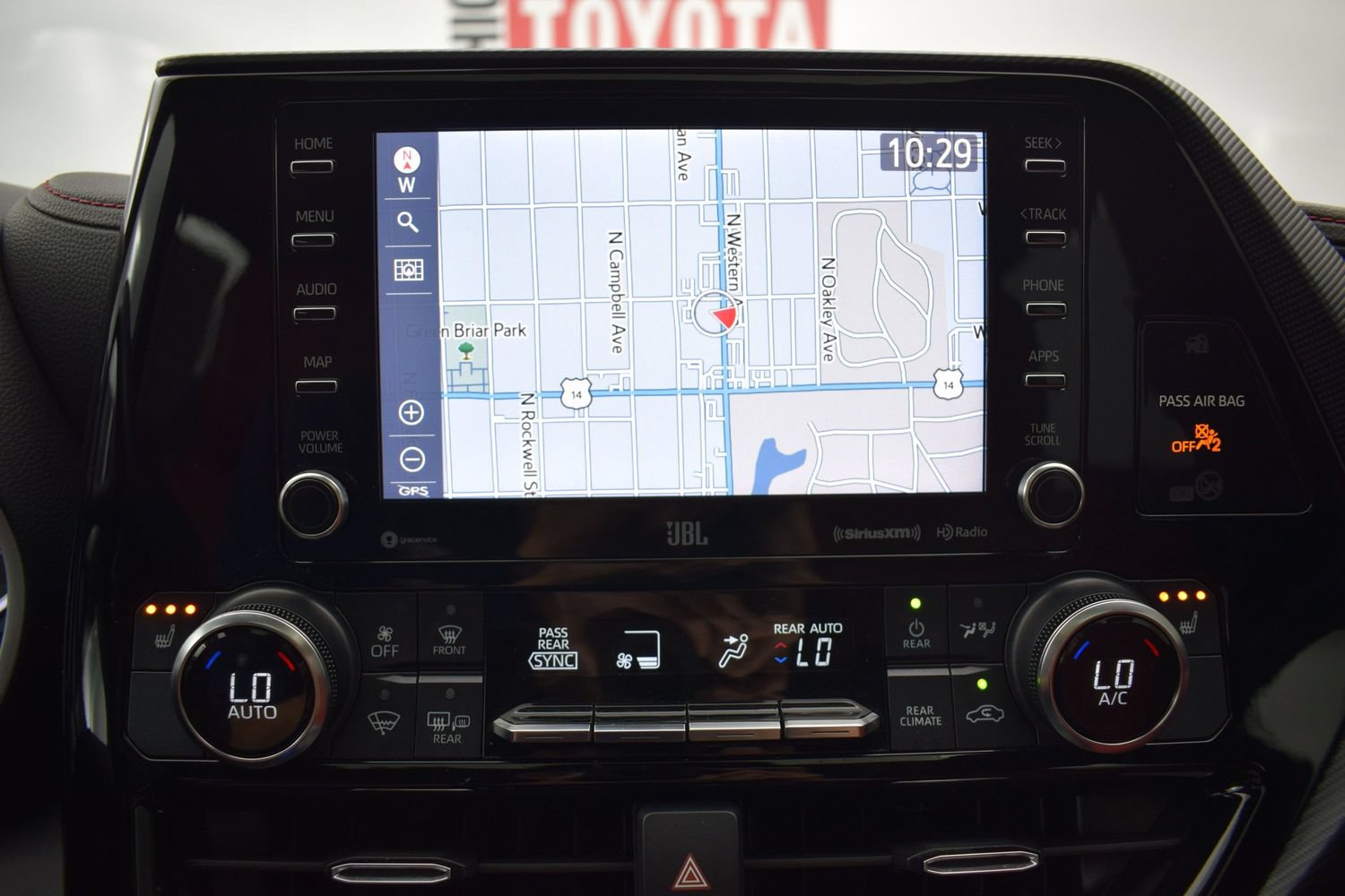 Used 2022 Toyota Highlander XSE AWD/4WD image 18