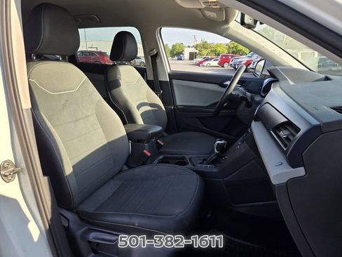 Used 2023 Volkswagen Taos SE FWD image 17