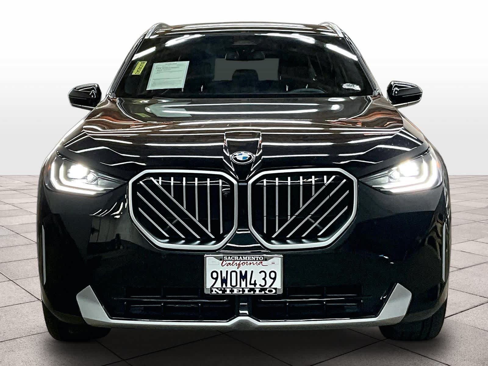 Used 2026 BMW X3 xDrive30i w/ Premium Package AWD/4WD image 3