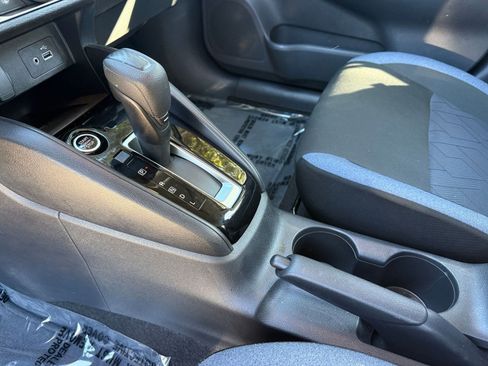 Used 2025 Nissan Versa SV w/ Trunk Package image 37