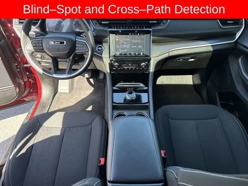 Used 2024 Jeep Grand Cherokee L Laredo w/ Trailer Tow Package RWD image 20