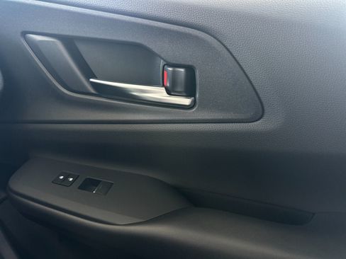 New 2026 Toyota Prius Plug-In Hybrid FWD image 18