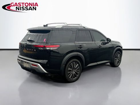 Used 2023 Nissan Pathfinder SL w/ SL Premium Package image 9