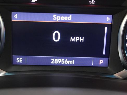 Used 2023 Chevrolet Equinox RS w/ RS Leather Package AWD/4WD image 4