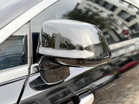 Used 2016 Rolls-Royce Wraith image 19