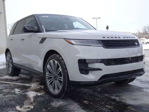 New 2026 Land Rover Range Rover Sport SE image 8