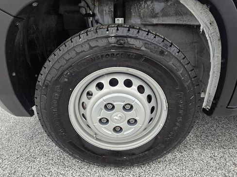 Used 2025 RAM ProMaster 2500 w/ Convenience Group FWD image 22