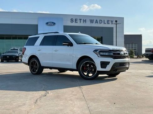 Used 2023 Ford Expedition Limited AWD/4WD image 1