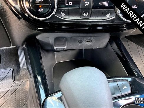 Used 2025 Chevrolet Trax RS w/ Driver Confidence Package FWD image 16