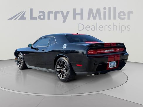 Used 2013 Dodge Challenger SRT8 w/ Harman Kardon Audio Group RWD image 4