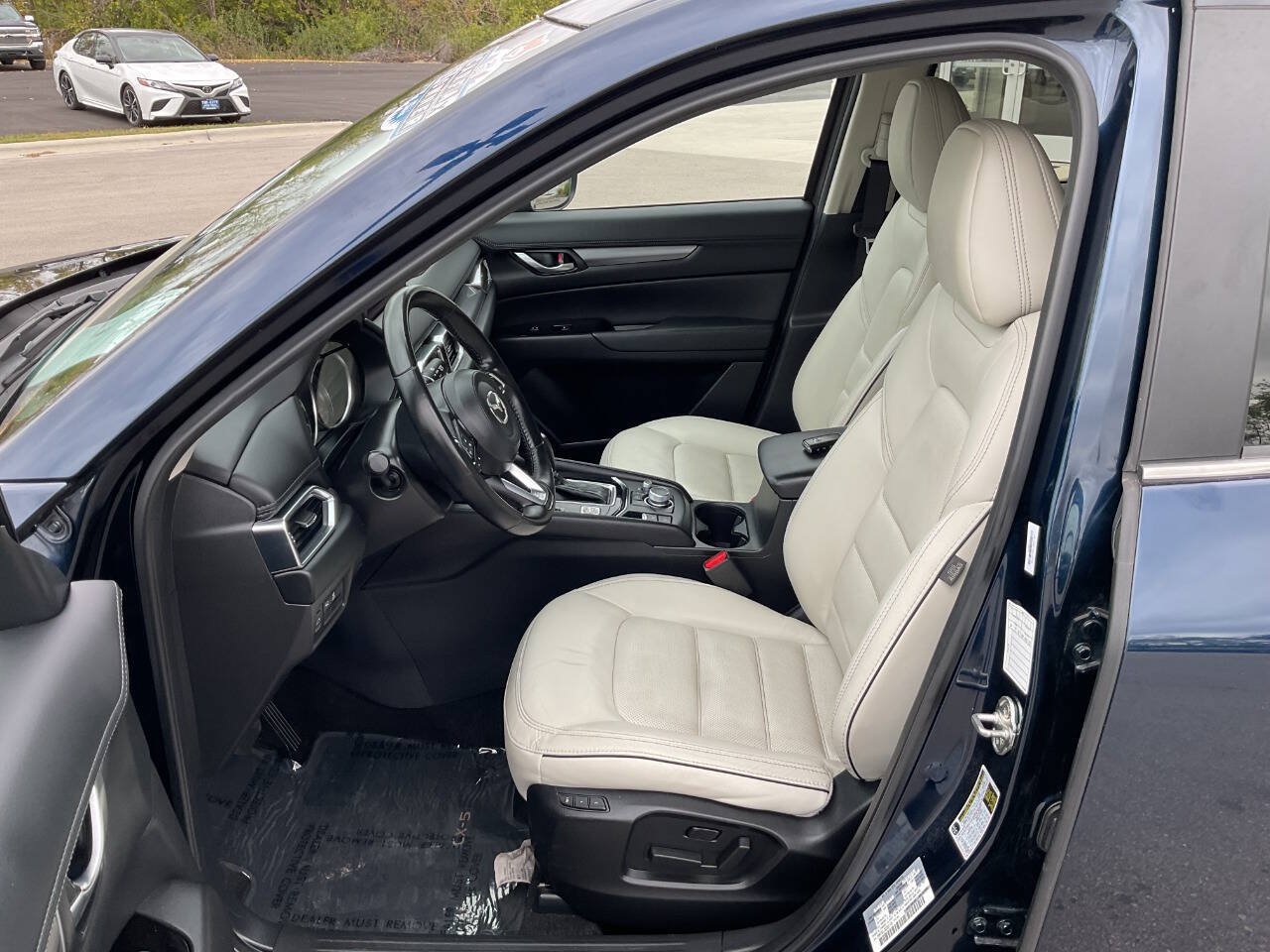 Used 2025 MAZDA CX-5 AWD 2.5 S w/ Preferred Package image 13