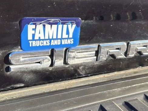 Used 2015 GMC Sierra 3500 Denali w/ Duramax Plus Package image 20