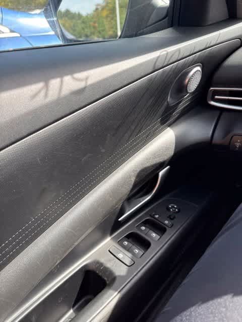 Used 2024 Hyundai Elantra SEL FWD image 18