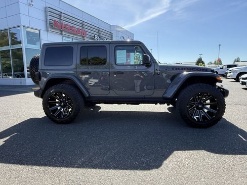 Used 2023 Jeep Wrangler Unlimited Rubicon w/ Cold Weather Group AWD/4WD image 9