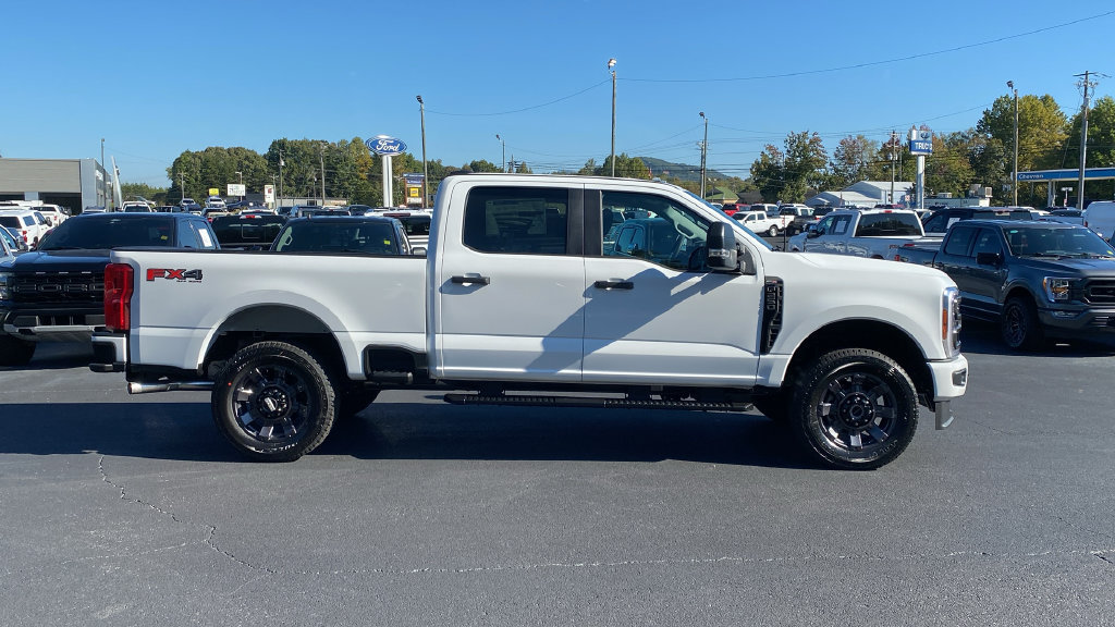 New 2027 Ford F250 XL w/ STX Appearance Package AWD/4WD image 4