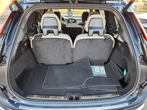 Used 2026 Volvo XC90 B6 Plus w/ Protection Package Premier image 27
