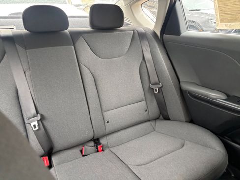 Used 2025 Kia K4 FWD image 36