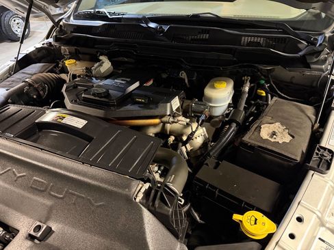 Used 2012 RAM 2500 ST w/ Chrome Appearance Group image 38