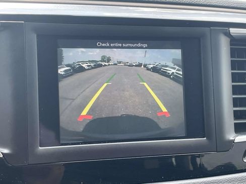 Certified 2018 Chrysler Pacifica Touring Plus FWD image 37