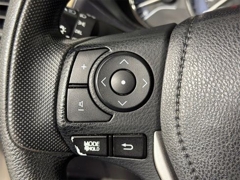 Used 2016 Toyota Corolla LE image 20