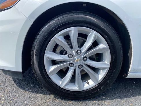 Certified 2023 Chevrolet Malibu LT FWD image 22