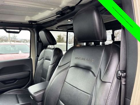 Used 2020 Jeep Gladiator Overland image 9