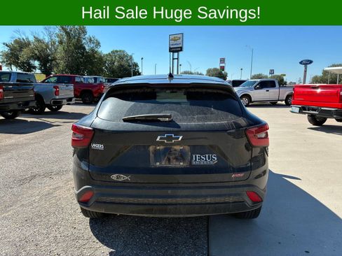 Used 2024 Chevrolet Trax RS w/ Driver Confidence Package FWD image 11