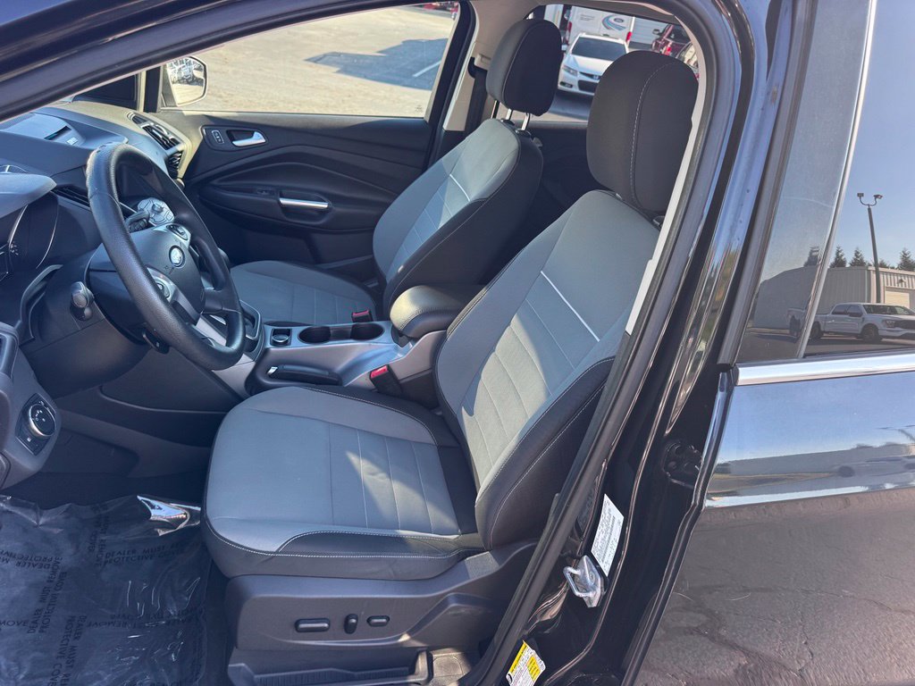Used 2014 Ford Escape SE w/ Equipment Group 201A AWD/4WD image 16