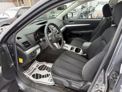 Used 2011 Subaru Outback 2.5i image 11