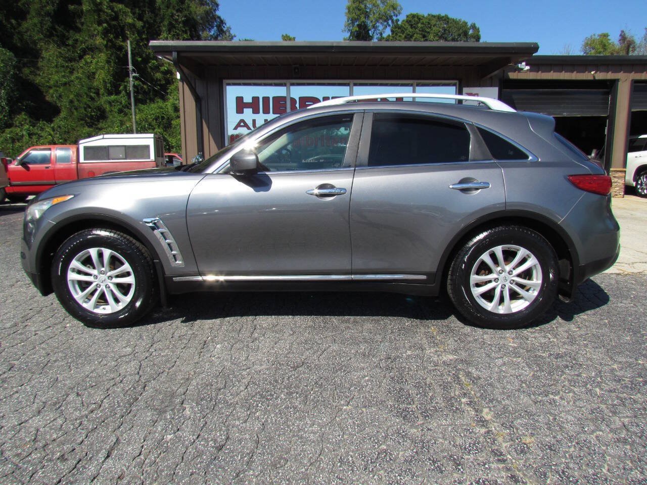 Used 2012 INFINITI FX35 AWD w/ Premium Pkg image 2