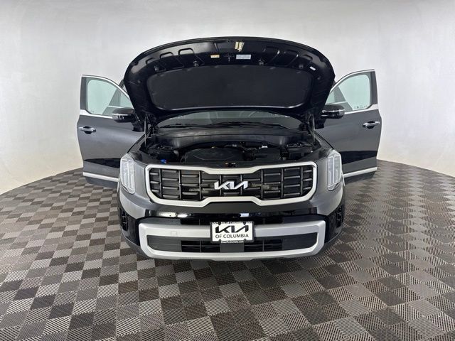 Certified 2025 Kia Telluride S FWD image 13
