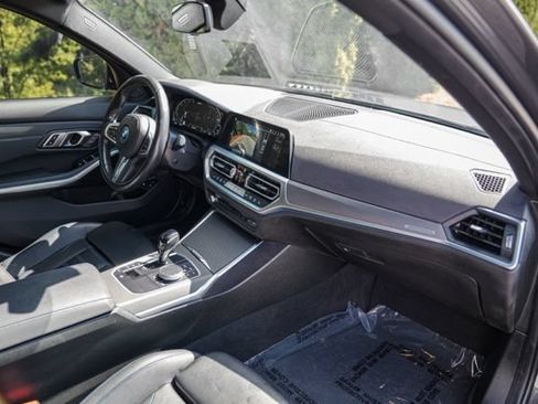 Used 2022 BMW 330e w/ M Sport Package RWD image 27