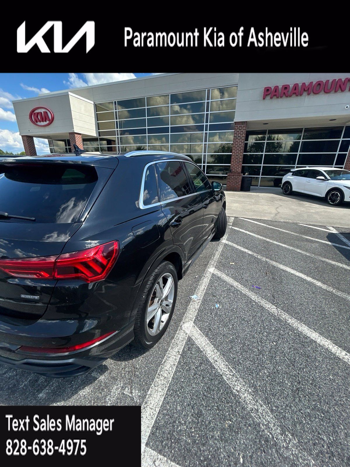 Used 2021 Audi Q3 2.0T Premium w/ Convenience Package AWD/4WD image 16