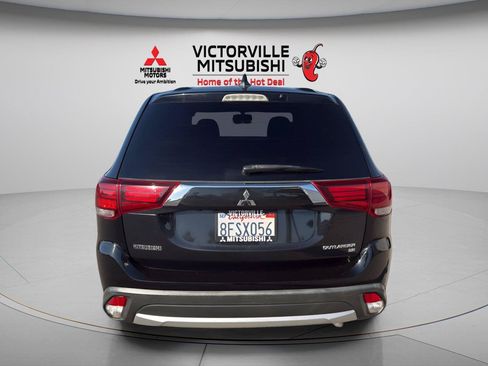Used 2018 Mitsubishi Outlander SE FWD image 6