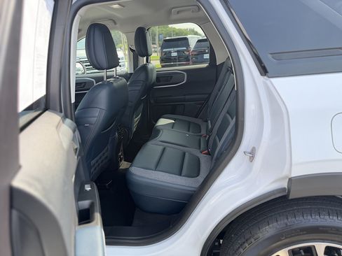 Certified 2024 Ford Bronco Sport Outer Banks w/ Tech Package AWD/4WD image 11