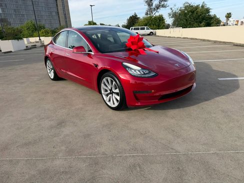 Used 2020 Tesla Model 3 Standard Range Plus RWD image 2