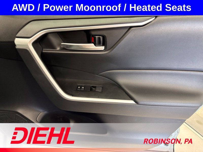 Used 2021 Toyota RAV4 XLE w/ Convenience Package AWD/4WD image 14