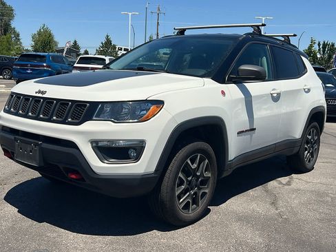 Used 2020 Jeep Compass Trailhawk AWD/4WD image 1