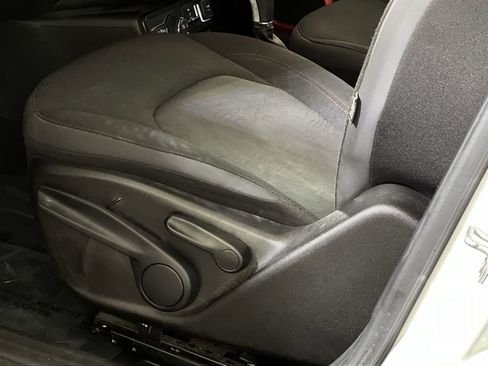 Used 2023 Jeep Renegade Trailhawk AWD/4WD image 12