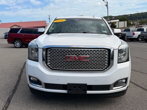 Used 2016 GMC Yukon Denali w/ Open Road Package AWD/4WD image 9