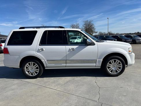 Used 2013 Lincoln Navigator 2WD w/ HD Trailer Tow Pkg image 3