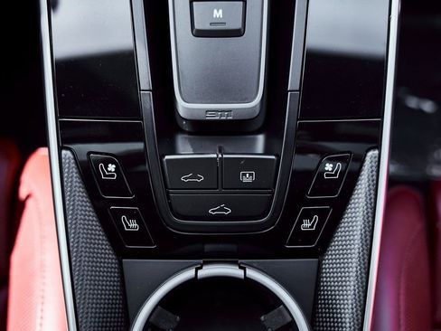 Used 2021 Porsche 911 Turbo S image 62