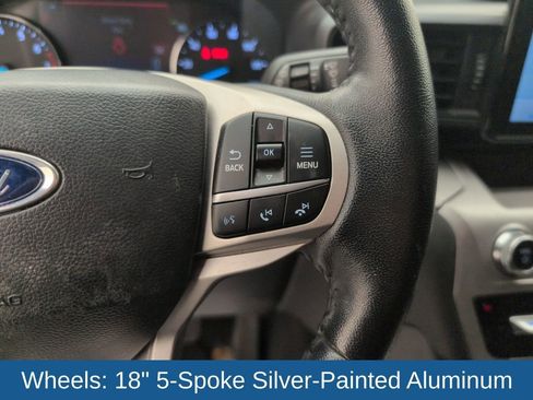 Used 2022 Ford Explorer XLT image 32