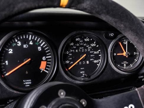 Used 1989 Porsche 911 Carrera RWD image 29