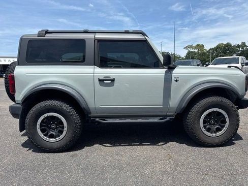 Used 2022 Ford Bronco Big Bend w/ Sasquatch Package AWD/4WD image 4